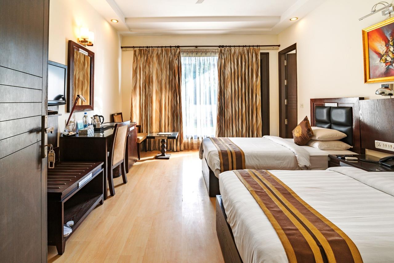 Royal Residence Mg Road グルガウン エクステリア 写真