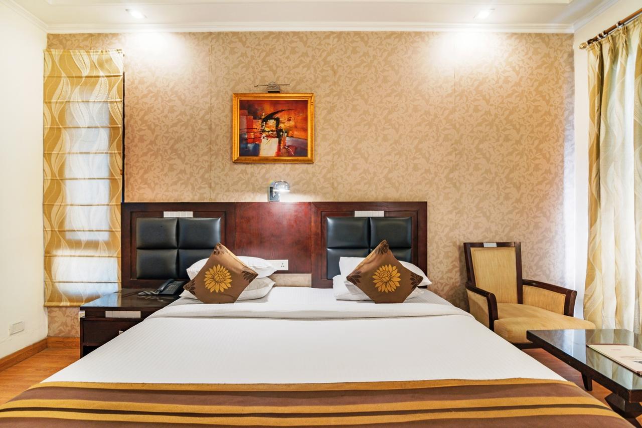 Royal Residence Mg Road グルガウン エクステリア 写真