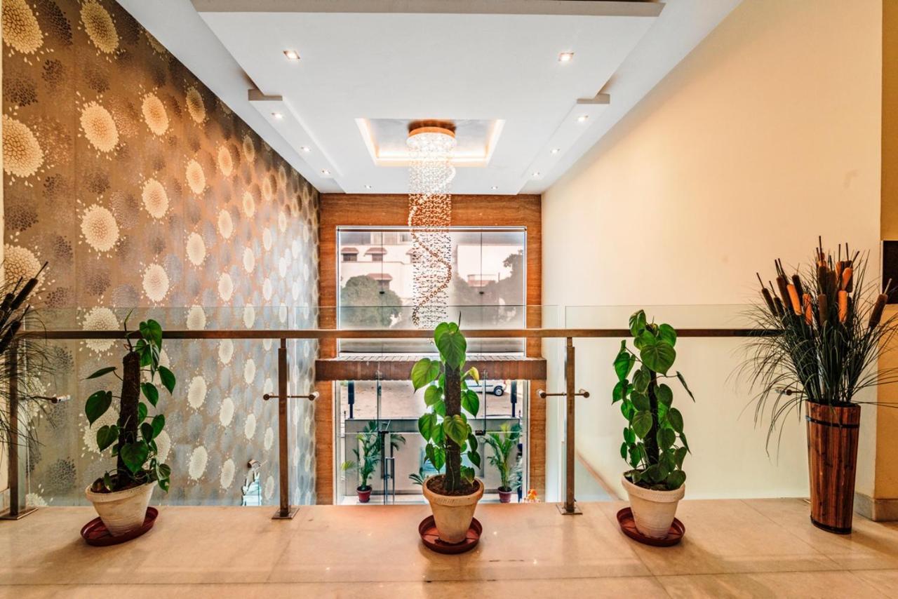 Royal Residence Mg Road グルガウン エクステリア 写真